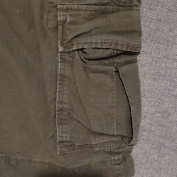 Shorts - Picture 2 of 3